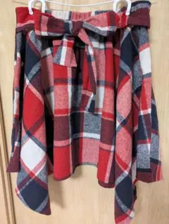 不規則裾チェック柄スカート