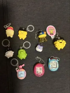 カプセルトイ キーホルダーセット　めじるしアクセサリー　たまごっち