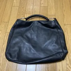 黒レザーショルダーバッグ 大きめ 編み込みハンドル