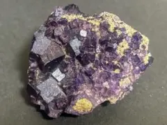 イリノイ州産 パープルフローライト