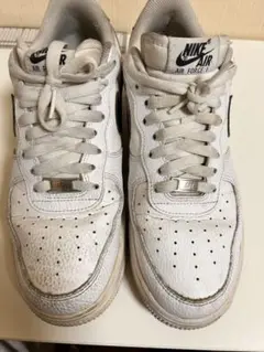 NIKE AIR FORCE 1 スニーカー