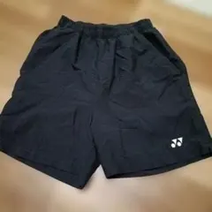 ヨネックス 黒 ショートパンツ