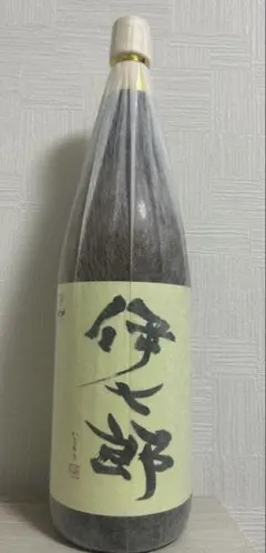 伊七郎　芋焼酎 1800ml 1本のサムネイル