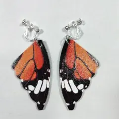 ◆蝶の羽のイヤリング①