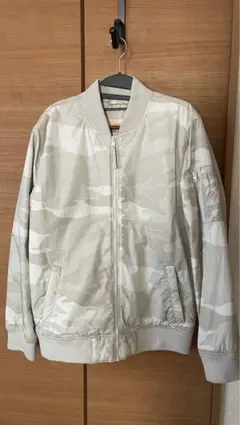 HOLLISTER(ホリスター) ブルゾン MA-1 アウターのサムネイル
