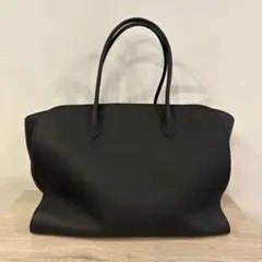 (美品)THE ROW Marlo 17 ブラック トートバッグのサムネイル