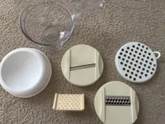 多機能調理器セット スライサー おろし器 計量カップのサムネイル