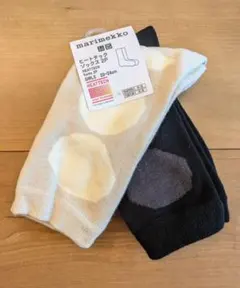 ★新品未使用 marimekko✕ユニクロ 靴下 2足セット 20-24cm