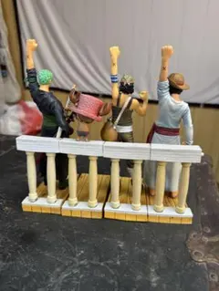 ☆ワンピース フィギュアセット ルフィ ゾロ ウソップ チョッパー