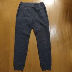 UNIQLO グレー ドライスウェットパンツ 160サイズ
