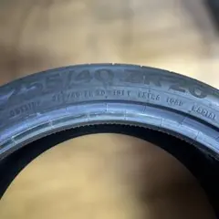 コンチネンタル 255/40ZR20 夏用タイヤ 2025年 1本のサムネイル