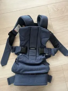 【美品】ベビービョルン　抱っこ紐　ネイビー メッシュ