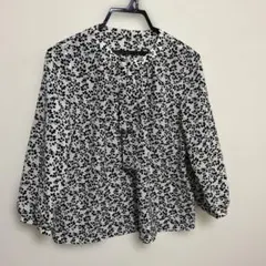 花柄フリルボウタイブラウス