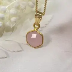 ローズクォーツヘキサゴンネックレス