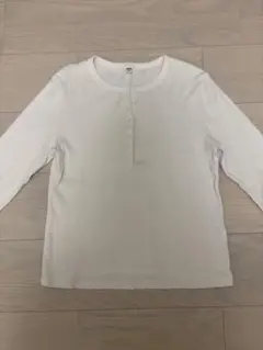 ユニクロ　トップス　Tシャツ　長袖