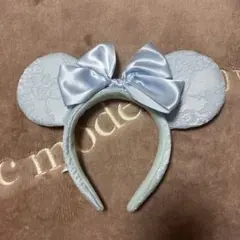 ディズニー　カチューシャ ライトブルー