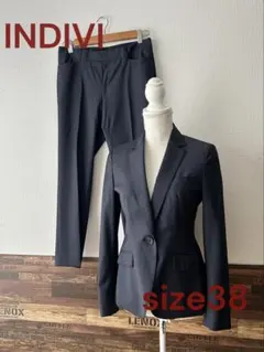 ♦︎美品　インディヴィ 高級アルティンユルドゥズ生地　セットアップスーツ　Mのサムネイル