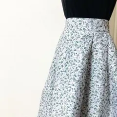 極美品　アンドドットノスタルジア　ロングスカート　フレア　花柄刺繍　グレー　F