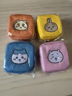 ちいかわ カラビナつき刺繍スクエアミニポーチ 4個セット