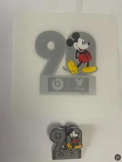 beats x disney 限定 ミッキーのピンバッジ