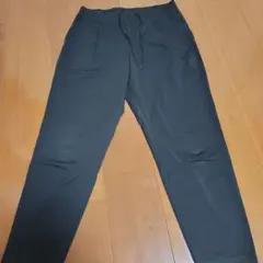 UNIQLOウルトラストレッチアクティブテーパードアンクルパンツ