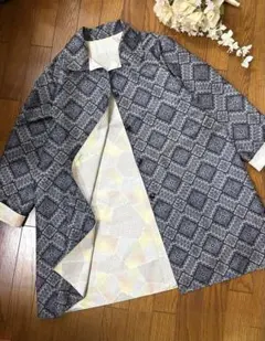 着物リメイク 大島紬 リバーシブルコート　灰青黒×カラフル ハーフコート C7