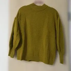 ハイネックニット緑