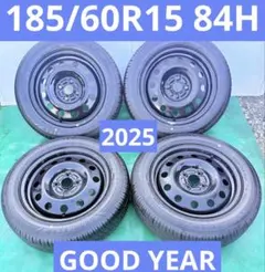 185/60R15 夏用タイヤ（スチールホイール付き・4穴）のサムネイル