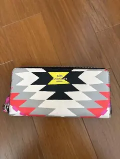 COACH 幾何学模様 長財布