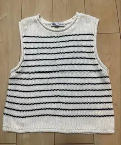 ZARA ボーダーニットタンクトップのサムネイル