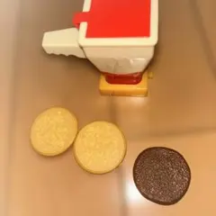 マクドナルド　ハッピーセット　おもちゃ