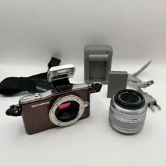 OLYMPUS オリンパス PEN E-PM1 レンズキット ミラーレス一眼のサムネイル