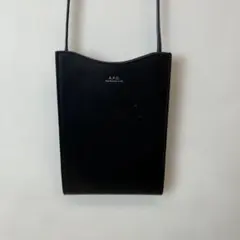APC アーペーセー ショルダーバッグ ブラック レザー