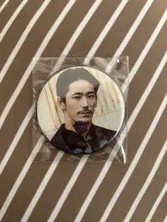 小林直己　缶バッチ