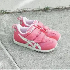 ASICS アシックス スニーカー　17.5cm ピンクのサムネイル