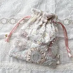 インド刺繍リボン生地♡ミニ巾着 ポーチ（ホワイト）