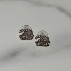 CCロゴ　ラインストーンピアス