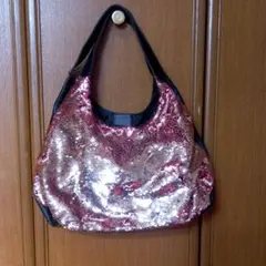 スパンコールのハンドバッグ