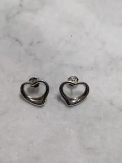 プラチナ pt900 ピアス ぷっくりハートピアス ハート - メルカリ