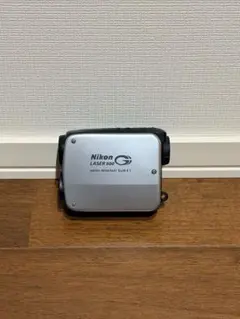 Nikon LASER 500 ゴルフ用レーザー距離計のサムネイル