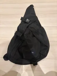 MN.L ボディバッグ ブラック
