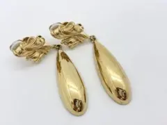 GIVENCHY ジバンシー イヤリング　ゴールド ドロップ型のサムネイル