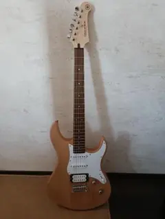 YAMAHA PACIFICA 112V エレキギター 本体のサムネイル