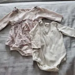 フリル付き長袖トップスとロンパース　2点セット 70