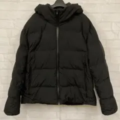 即決 UNIQLO ユニクロ シームレスダウンパーカ 3Dカット ブラック