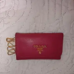 値下げ✌✨️PRADA ✨️レザー キーケース レッド
