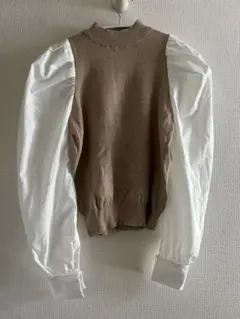 ♡お値下げ　ブラウンとホワイトのパフスリーブトップスのサムネイル