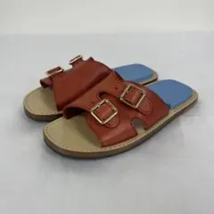 アクネステュディオス　 ベルト レザーフラットサンダル バックル24.5cmのサムネイル