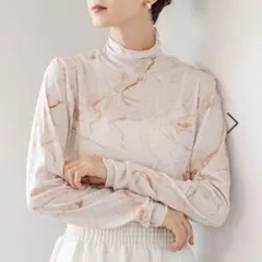 最終お値下げ！lepsim⭐︎ニュアンス柄シアープルオーバー(ベージュ)