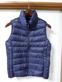 ユニクロ UNIQLO ウルトラライトダウンベスト S 袋付 127500